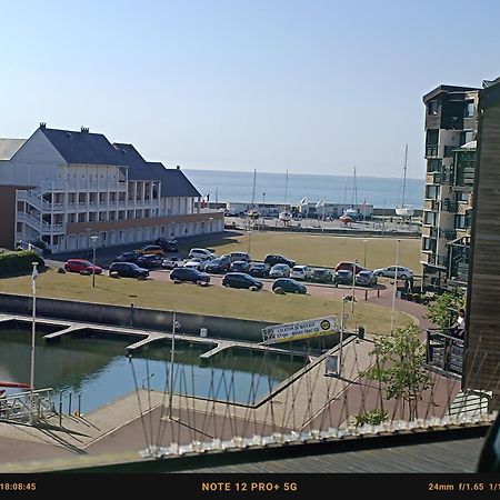 Studio Neuf Vue Mer Marina Deauville Exteriör bild